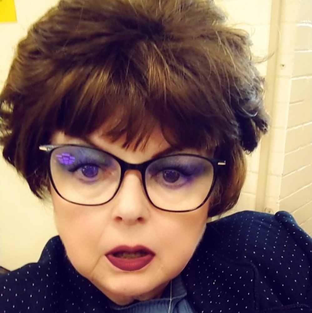 Meet your Posher, Pamela
